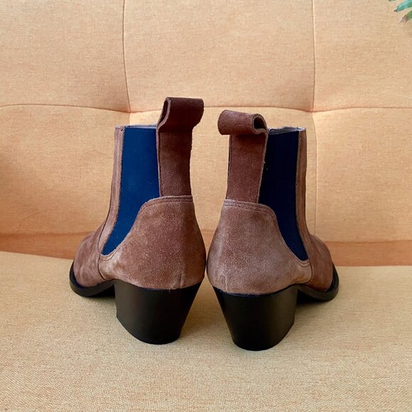 Everlane - Suede Chelsea Ankle Boot - Womens - Brown - Size 6 - Picture 3 of 16